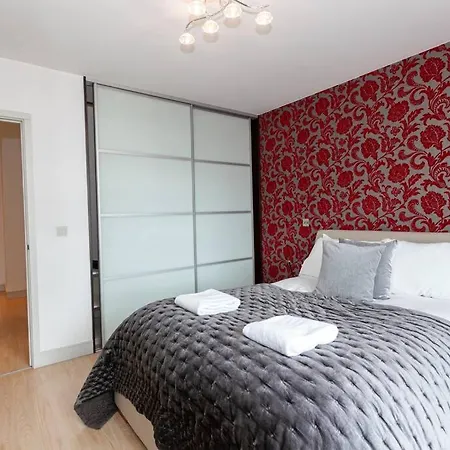 Iconic Luxury Manchester Apartment Exterior photo