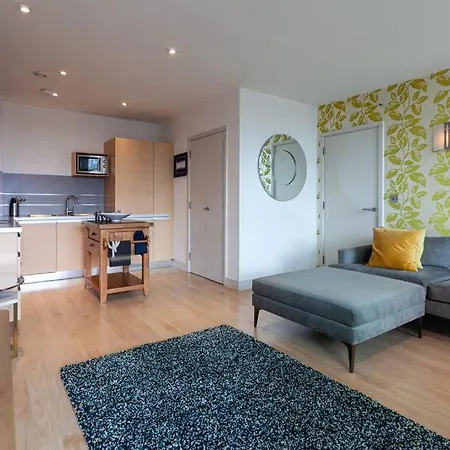 Iconic Luxury Manchester Apartment Exterior photo