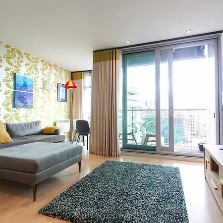 Iconic Luxury Manchester Apartment Exterior photo