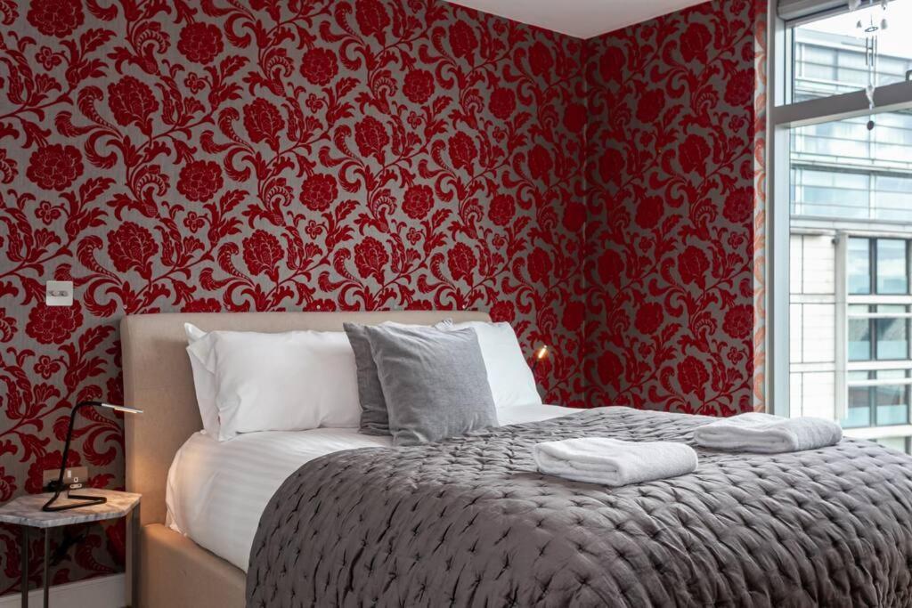 Iconic Luxury * Manchester