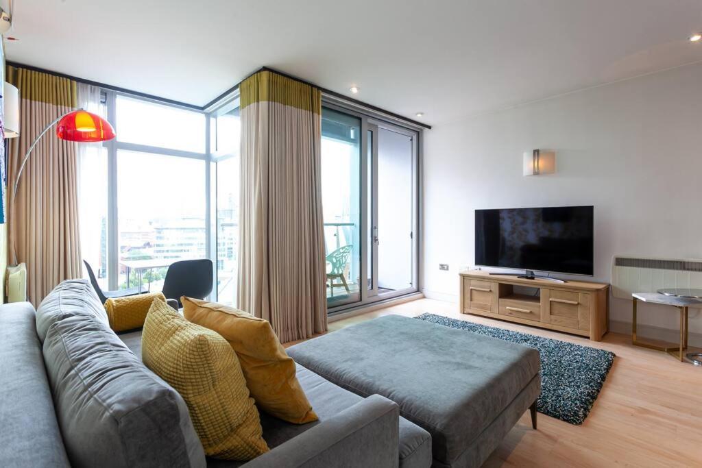 Iconic Luxury Apartment